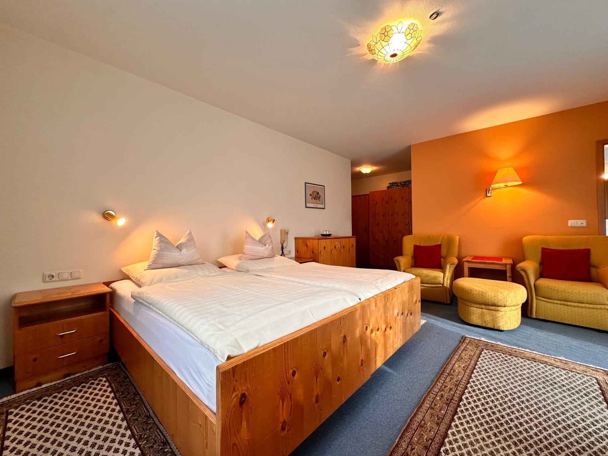 Pension Zum Loewen, Parkplatz, Fruehstueck, Wlan, Zentral 巴特施泰本 外观 照片