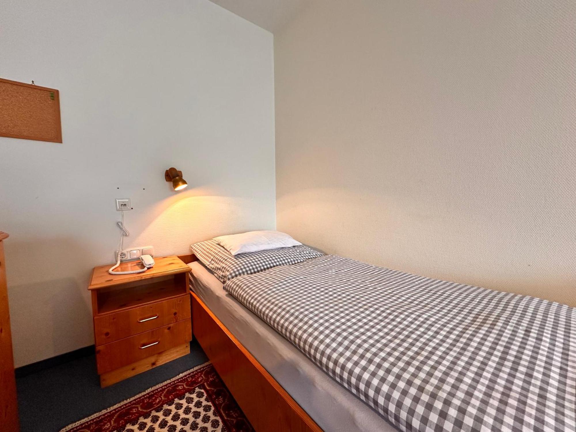 Pension Zum Loewen, Parkplatz, Fruehstueck, Wlan, Zentral 巴特施泰本 外观 照片