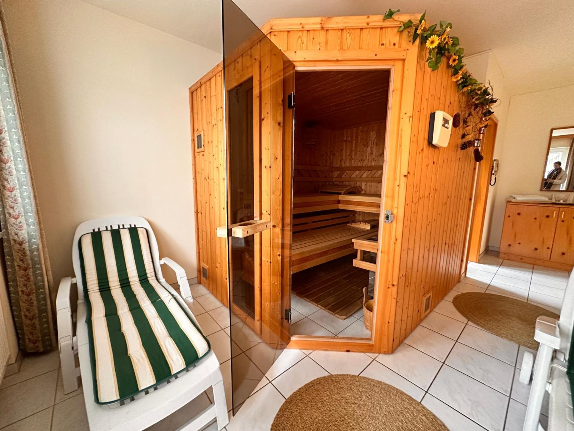 Pension Zum Loewen, Parkplatz, Fruehstueck, Wlan, Zentral 巴特施泰本 外观 照片