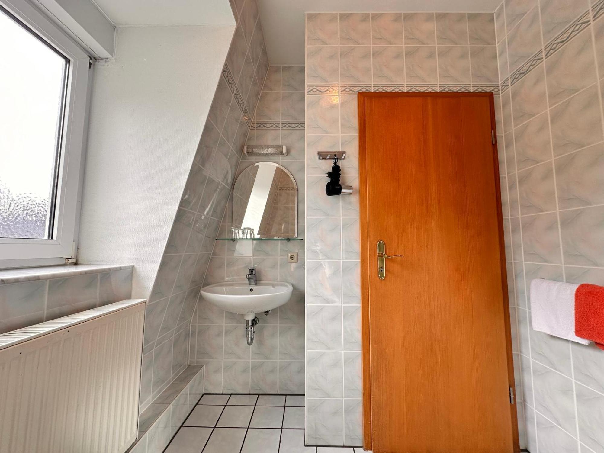 Pension Zum Loewen, Parkplatz, Fruehstueck, Wlan, Zentral 巴特施泰本 外观 照片