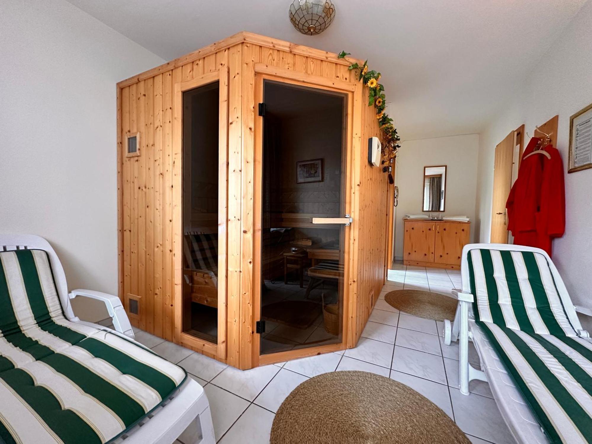 Pension Zum Loewen, Parkplatz, Fruehstueck, Wlan, Zentral 巴特施泰本 外观 照片