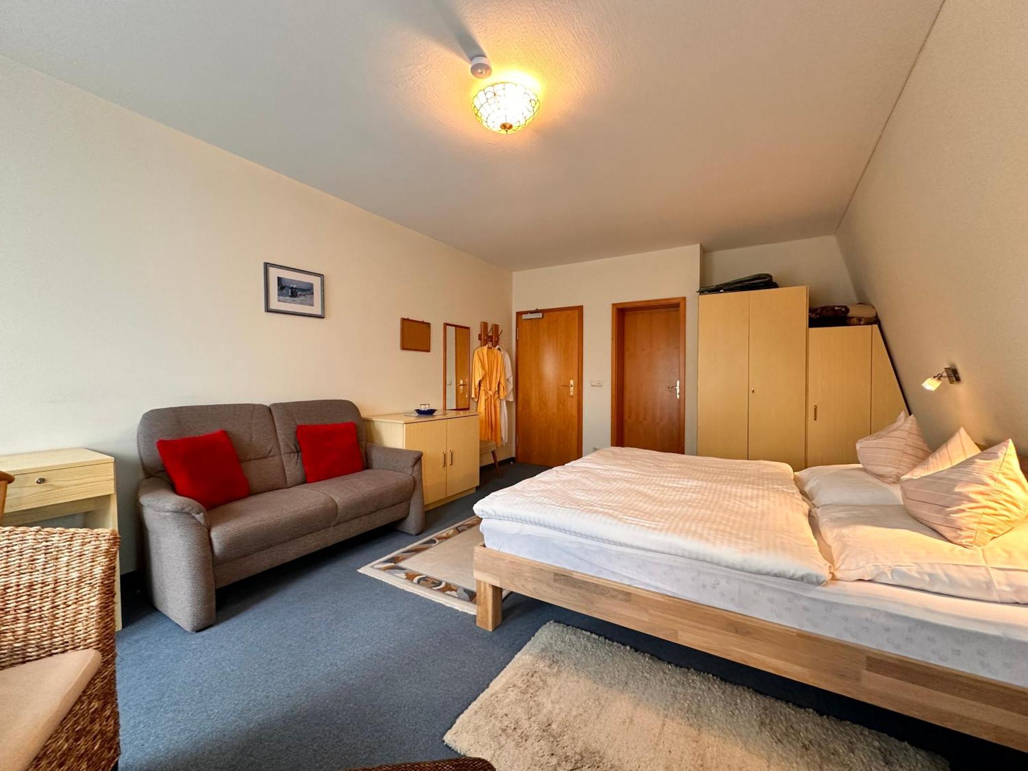 Pension Zum Loewen, Parkplatz, Fruehstueck, Wlan, Zentral 巴特施泰本 外观 照片