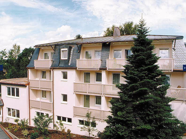 Pension Zum Loewen, Parkplatz, Fruehstueck, Wlan, Zentral 巴特施泰本 外观 照片